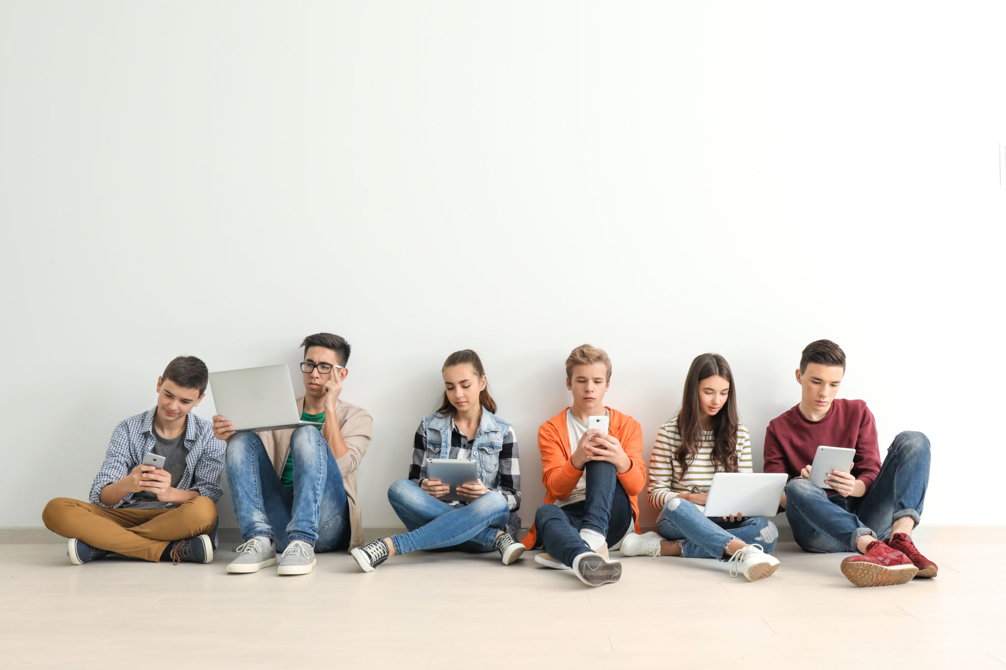 Meet Teenagers Online