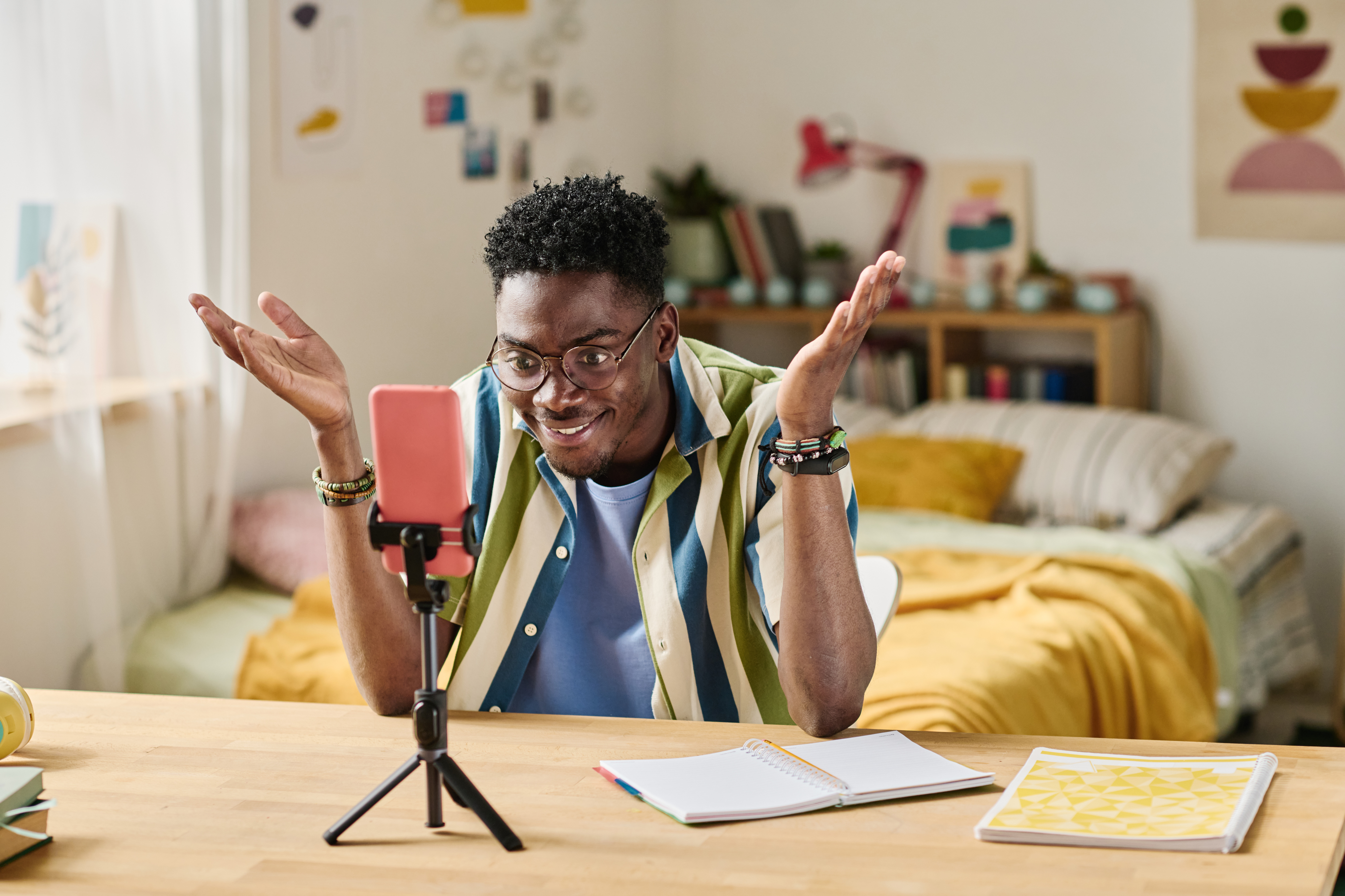 Blogger using online broadcasting t talk with followers